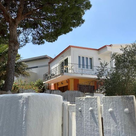 Sabrina Apartments Porto Pino Bagian luar foto